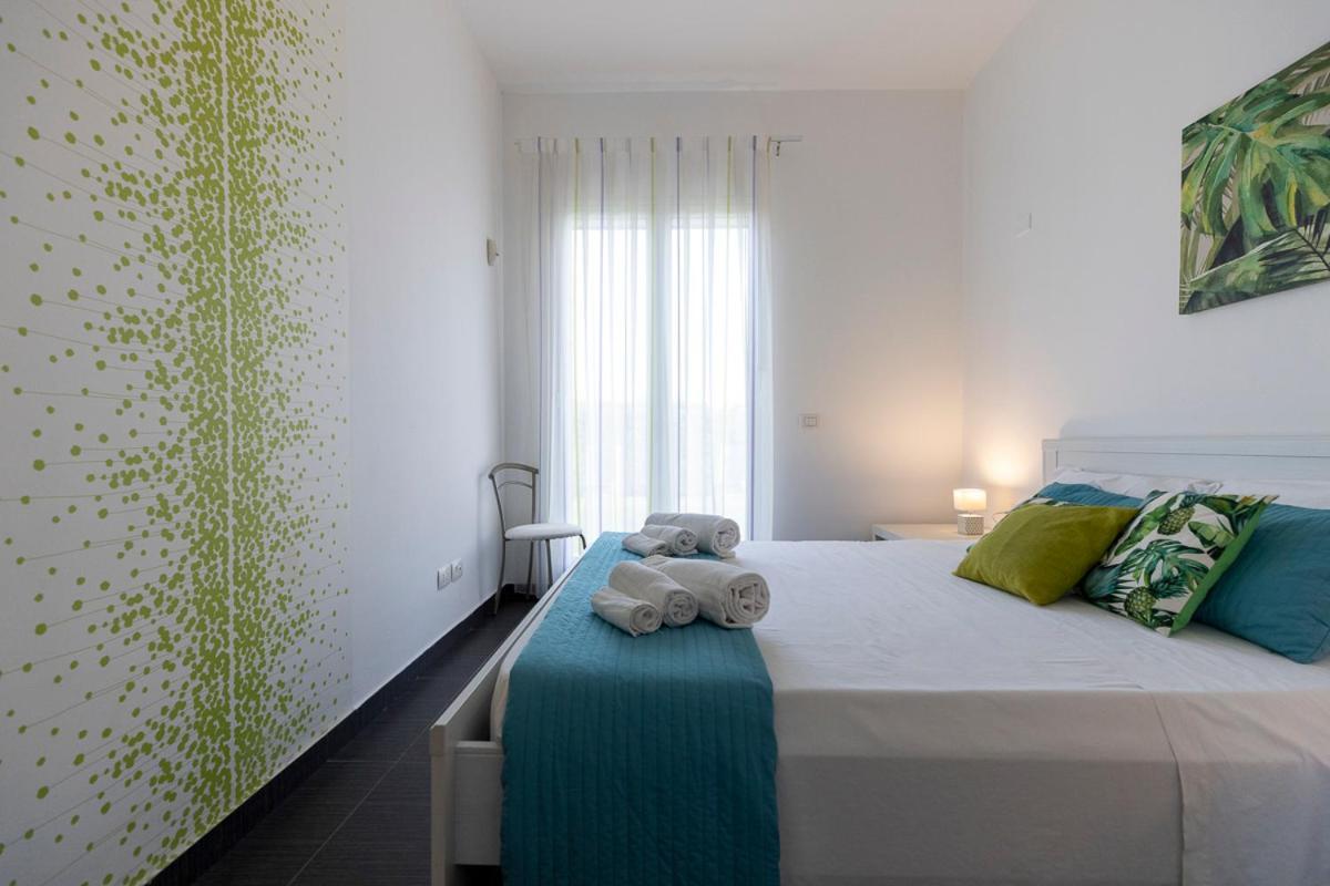 Villa Relax A 200Mt Dal Mare ポッツァッロ エクステリア 写真