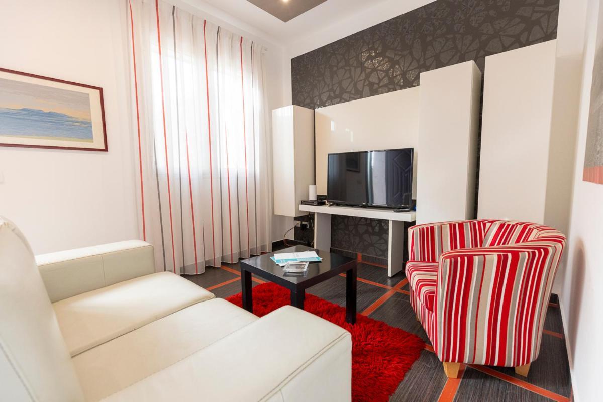 Villa Relax A 200Mt Dal Mare ポッツァッロ エクステリア 写真